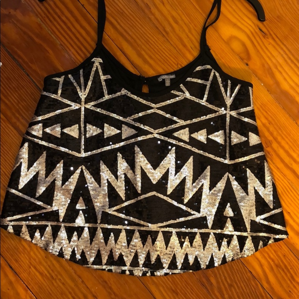 Sequin tank